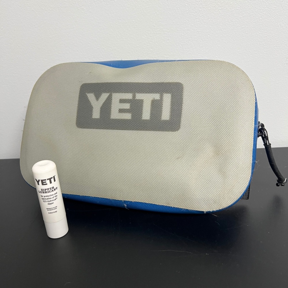 YETI SideClick Dry Gear Case Blue Gray Waterproof Pouch with Zipper Lubricant
